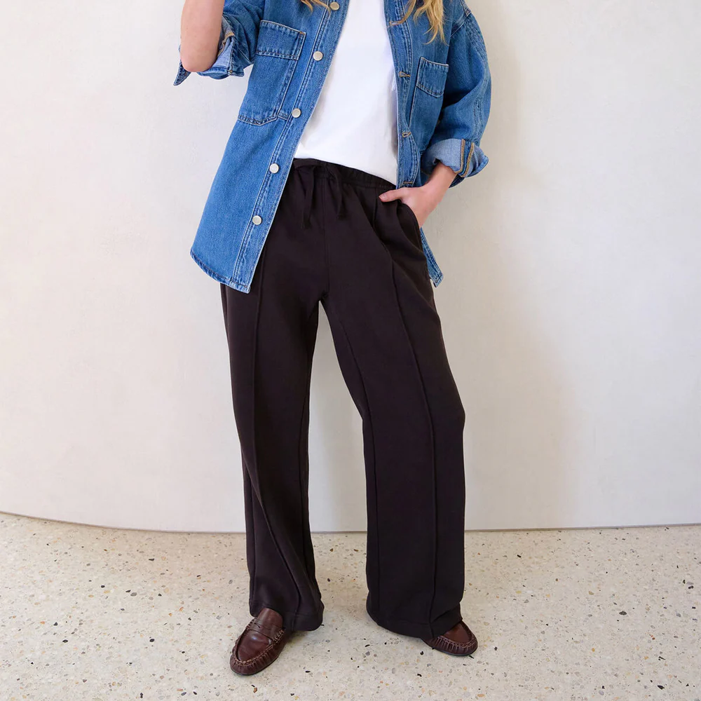 Gracie Relaxed Pin Tuck Trackpant - Phantom - Image 3